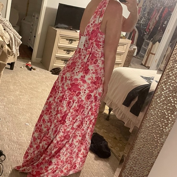 Smith and Quinn Clementine - Raspberry Chateau - Picture 2 of 3